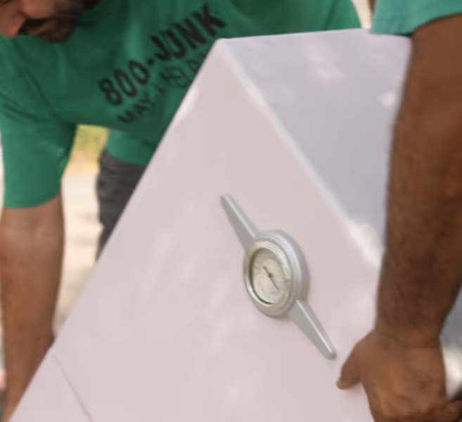 Why Local Junk Removal Services Are A Better Option